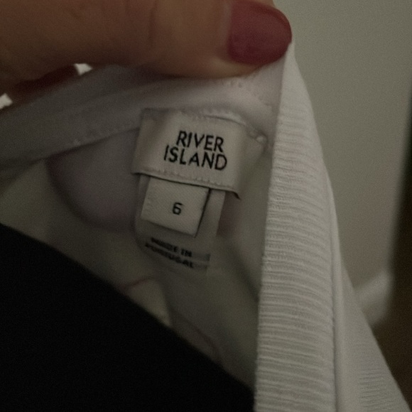 River Island Extra Long T shirt UK 6 - Picture 3 of 3